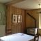 Sejours chez l'habitant A l'oree de soi - Maison forestiere de la Soie - Eco gite, chambres d'hotes, camping au pied des Vosges : photos des chambres