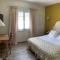 Hotels The Originals Boutique, Hotel du Parc, Cavaillon (Inter-Hotel) : photos des chambres