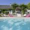 Maisons de vacances Au Coeur du Bien-Etre, gite avec piscine chauffee et couverte, SPA, sauna, massages : photos des chambres
