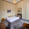 Hotels Logis Les Hauts de Montreuil / Le Patio : photos des chambres