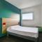 Hotels hotelF1 Lyon Bourgoin-Jallieu : photos des chambres