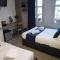 Hotels Les Remparts : photos des chambres