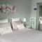 B&B / Chambres d'hotes Couleurs du temps - pres Giverny : photos des chambres