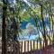 Maisons de vacances Gite nature detente peche baignade dans lac prive : photos des chambres