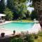 Maisons de vacances Maison de 2 chambres avec piscine partagee jardin clos et wifi a La Porcherie : photos des chambres