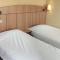 Hotels Kyriad Tarbes Odos : photos des chambres