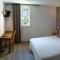 Hotels Hotel Le Pradet : photos des chambres