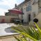 Maisons de vacances Gite Leomie - Maison en pierre au pied des vignes - Monthurel : photos des chambres