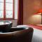 Hotels La Couronne : photos des chambres