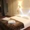 Hotels Logis Grand Hotel Bourbon-Lancy : photos des chambres