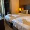 Hotels SHELDER Hotel - CHERBOURG EN COTENTIN - Equeurdreville : photos des chambres