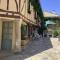 Maisons de vacances Lovely 2 bedroom gite with shared pool : photos des chambres