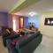 Appartements Gite meuble, LOFT AVEC SALLE JEUX ET SPA DANS LA RESIDENCE : photos des chambres
