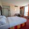 Hotels Hostellerie Saint Vincent Beauvais Aeroport : photos des chambres