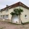 Appartements Lac De Lumiere. Relax with rural lakeside living : photos des chambres
