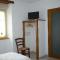 Maisons de vacances Gite Epineu-le-Chevreuil, 3 pieces, 4 personnes - FR-1-410-198 : photos des chambres