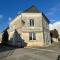 Maisons de vacances Charming old house in the heart of a small rural town : photos des chambres