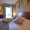 Hotels Hotel du Golf Saint Lazare : photos des chambres