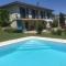 Appartements Inviting 2-Bed Apartment with pool in Saint-Romain : photos des chambres