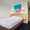 Hotels Kyriad Direct Epinal : photos des chambres