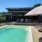 Villas Authentieke gerenoveerde mas met verwarmd zwembad : photos des chambres
