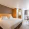 Hotels Sure Hotel by Best Western Plaisir : photos des chambres