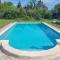 Maisons de vacances Beautiful home in Caumont-sur-Durance with Outdoor swimming pool, WiFi and 3 Bedrooms : photos des chambres
