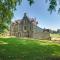 Villas Magnifique chateau au bord de la Mayenne 18 couchages : photos des chambres