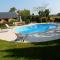 Maisons de vacances 3 self-contained gites with pool and games room : photos des chambres