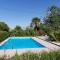 Maisons de vacances Large country house, private pool & large garden : photos des chambres