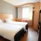 Hotels ibis Vitre Centre : photos des chambres