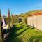 Maisons de vacances Attractive holiday home with shared pool in the Luberon : photos des chambres