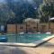 Maisons de vacances Issola - Maison familiale avec piscine : photos des chambres