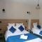 Hotels Auberge Du Riou : photos des chambres