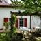 Maisons de vacances Altzugarria, ancienne ferme Basque, authentique et familiale a Sare : photos des chambres