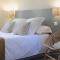 Hotels Logis Hotel du Chene : photos des chambres
