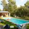Villas Villa Bois Romay dans le Luberon avec piscine, tennis et petanque. : photos des chambres