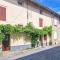 Maisons de vacances Beautiful home in Brassac with WiFi and 2 Bedrooms : photos des chambres