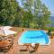 Maisons de vacances Nice Home In Taulis With Outdoor Swimming Pool, Wifi And 3 Bedrooms : photos des chambres