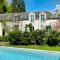 Maisons de vacances Gite renove avec piscine au coeur de Vendome : photos des chambres