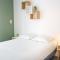 Appart'hotels Twenty Business Flats Jouy-en-Josas : photos des chambres