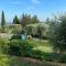 Maisons de vacances Charming Cottage with view and pool in Provence : photos des chambres