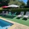 Maisons de vacances Bonnefon, Maison avec piscine et grand jardin proche Sarlat : photos des chambres