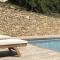 Maisons de vacances Beautiful house with heated pool : photos des chambres