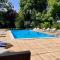 Maisons de vacances Greengates - Rose Cottage Lovely 3 Bedroom Gite with Shared Heated Pool : photos des chambres