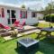 Maisons de vacances mobil-home Coin de paradis en Cote d'Opale sur terrain prive et sa caravane : photos des chambres