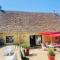 Maisons de vacances Sublime Maison avec Piscine en Dordogne : photos des chambres