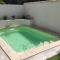 Maisons de vacances Maison avec piscine au calme en Provence : photos des chambres
