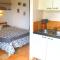 Appartements Chasteuil Locations Studio : photos des chambres