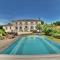 Maisons de vacances Beautiful Home In Arthenac With 6 Bedrooms, Wifi And Swimming Pool : photos des chambres